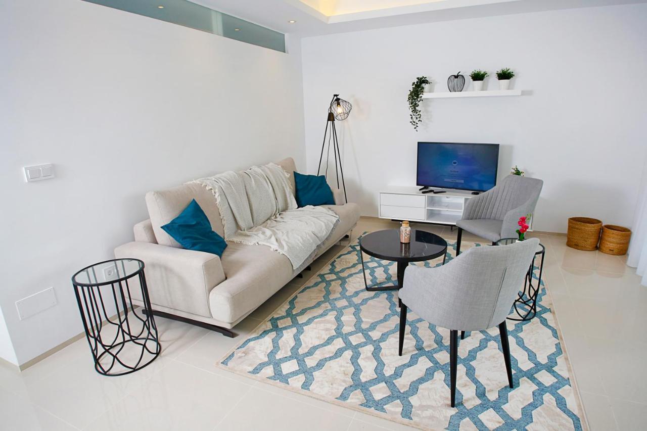 Fortuna 15 - Apartamento Con Azotea Privada Y Piscina Рохалес Екстер'єр фото